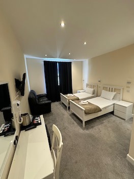 The George Hotel