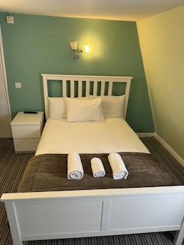 The George Hotel