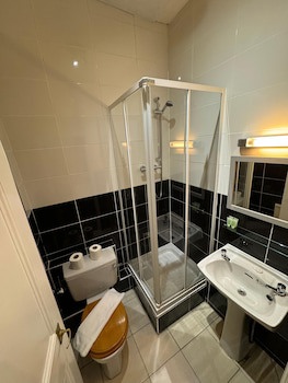 The George Hotel