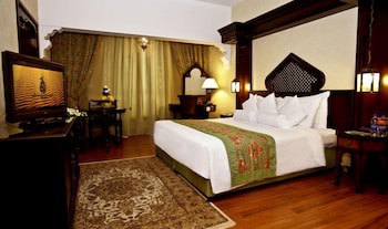Arabian Courtyard Hotel & Spa