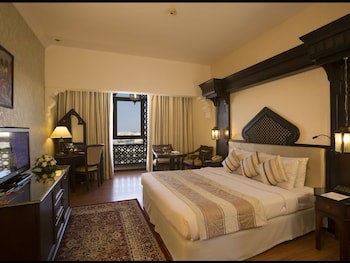 Arabian Courtyard Hotel & Spa