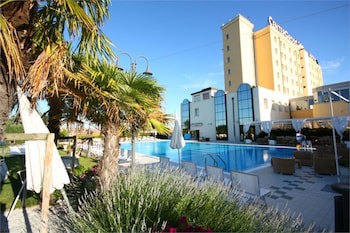 Zanhotel & Meeting Centergross