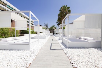 Checkin Bungalows Atlantida