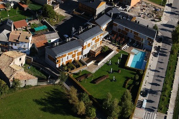 Tierra De Biescas Hotel