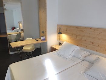 Tierra De Biescas Hotel