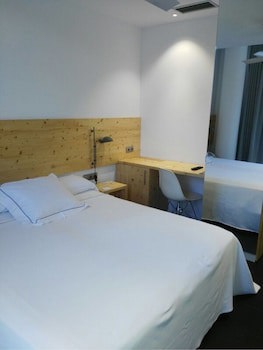 Tierra De Biescas Hotel