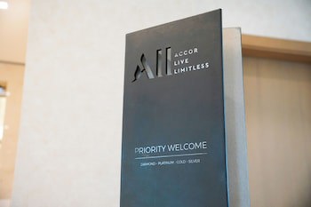 Swissotel Al Murooj Dubai galeri fotoğrafı