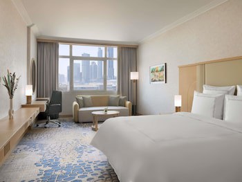 Swissotel Al Murooj Dubai fotoğrafı