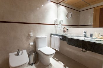Hotel Sercotel Gran Fama