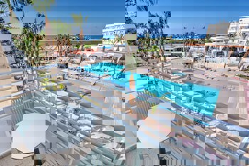 Louis Phaethon Beach