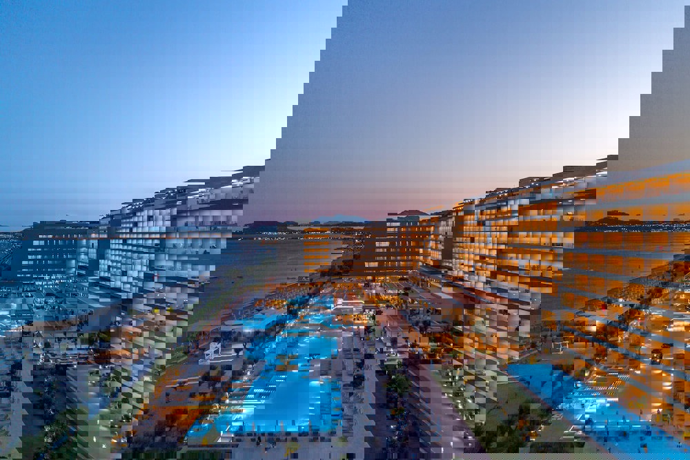 Amada Colossos Resort