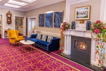 Cork's Vienna Woods Hotel And Villas