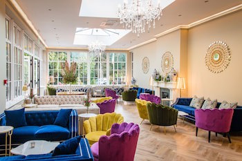 Cork's Vienna Woods Hotel And Villas
