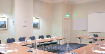 Cork's Vienna Woods Hotel And Villas
