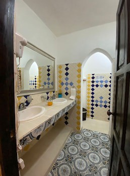 Dona Elvira Boutique Hotel