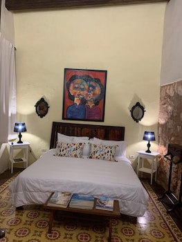 Dona Elvira Boutique Hotel