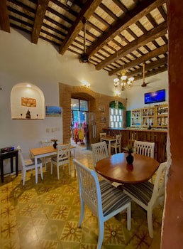 Dona Elvira Boutique Hotel