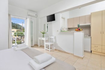 Bella Vista Beach Hotel and Studios galeri fotoğrafı