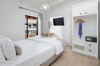 Bella Vista Beach Hotel and Studios fotoğrafı