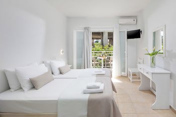 Bella Vista Beach Hotel and Studios galeri fotoğrafı