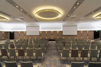 Crowne Plaza Belgrade, An Ihg Hotel