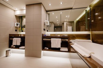 Crowne Plaza Belgrade, An Ihg Hotel