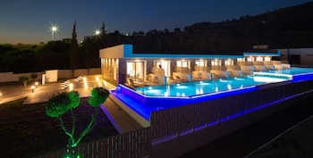 Zoes Hotel galeri fotoğrafı