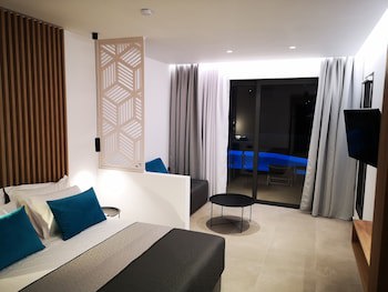 Zoes Hotel galeri fotoğrafı