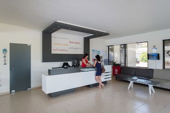 Zoes Hotel fotoğrafı