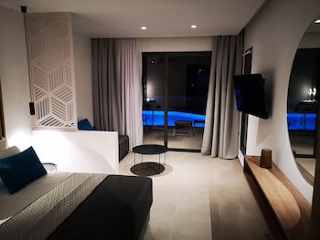 Zoes Hotel galeri fotoğrafı