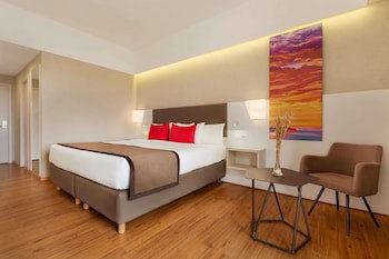 Ramada Plaza By Wyndham Thraki galeri fotoğrafı
