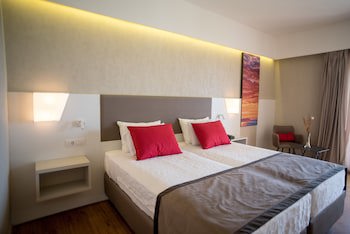 Ramada Plaza By Wyndham Thraki galeri fotoğrafı