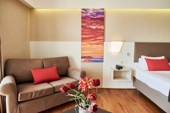Ramada Plaza By Wyndham Thraki fotoğrafı