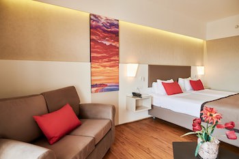 Ramada Plaza By Wyndham Thraki fotoğrafı