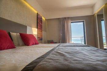 Ramada Plaza By Wyndham Thraki galeri fotoğrafı