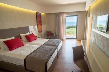 Ramada Plaza By Wyndham Thraki galeri fotoğrafı