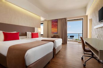 Ramada Plaza By Wyndham Thraki galeri fotoğrafı