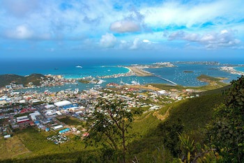 Simpson Bay Resort, Marina & Spa