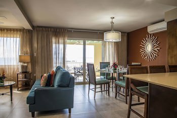 Simpson Bay Resort, Marina & Spa