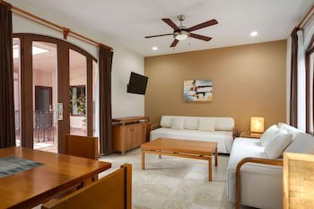 Acanto Playa Del Carmen, Trademark Collection By Wyndham