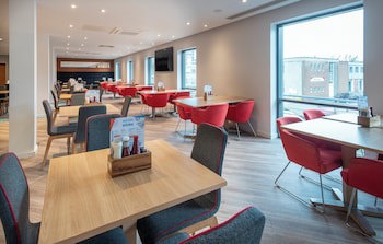 Holiday Inn Express Stevenage, An Ihg Hotel