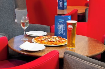 Holiday Inn Express Stevenage, An Ihg Hotel