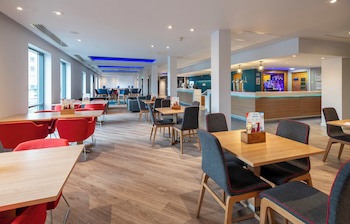 Holiday Inn Express Stevenage, An Ihg Hotel