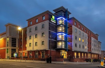 Holiday Inn Express Stevenage, An Ihg Hotel