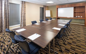 Holiday Inn Express Stevenage, An Ihg Hotel