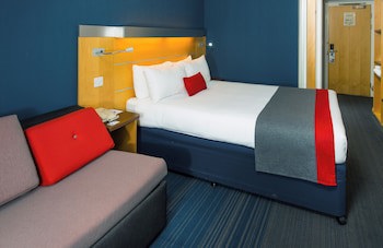Holiday Inn Express Stevenage, An Ihg Hotel