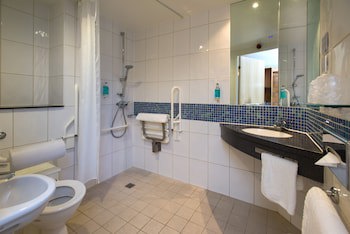 Holiday Inn Express Stevenage, An Ihg Hotel