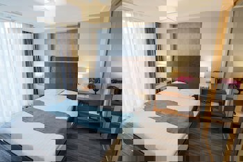 Housez Suites And Apartments - Special Class