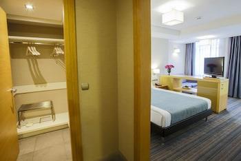 Housez Suites And Apartments - Special Class
