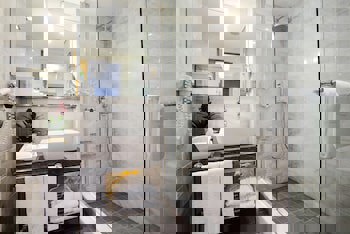 Housez Suites And Apartments - Special Class